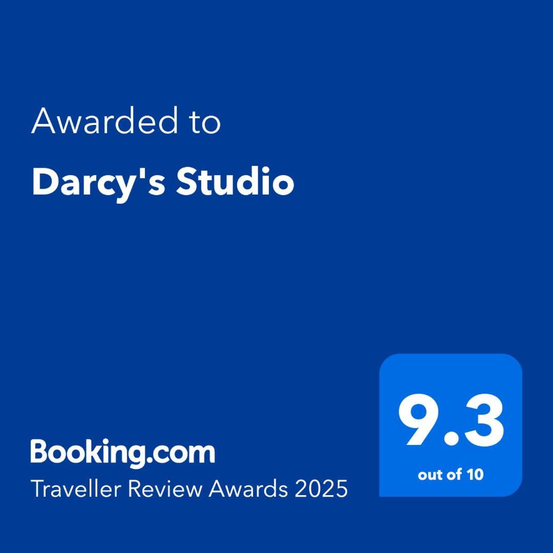 Darcy'S Studio ซาลาลาห์ ภายนอก รูปภาพ